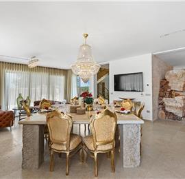 4 bedroom villa with indoor and outdoor pools in Galižana, Istria, sleeps up to 8